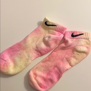 Nike tie dye socks